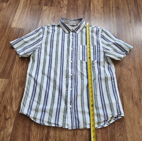 Vans Short Sleeve Button Down Casual Striped Shirt Size M - Picture 9 of 10